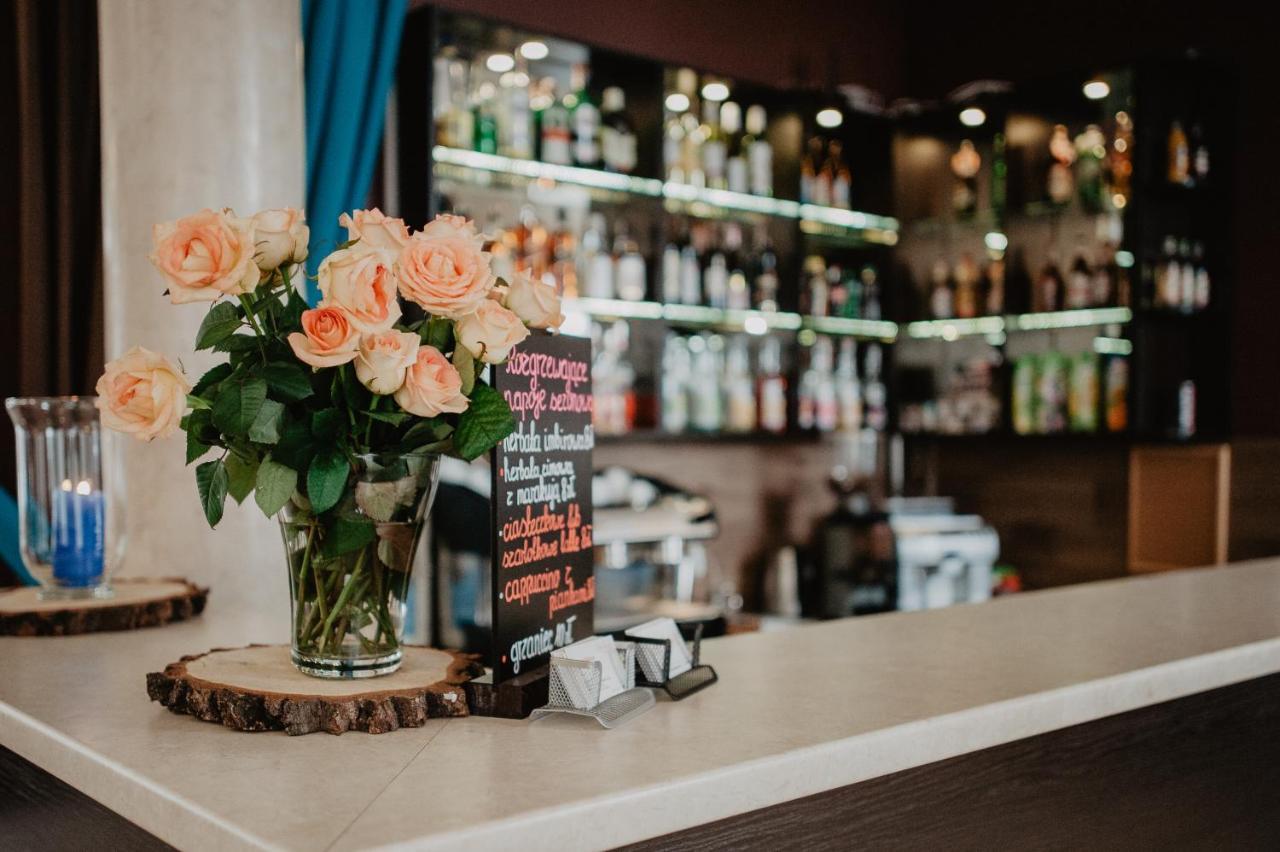 Hotel Zacisze Bratkowice Экстерьер фото